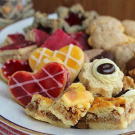 WEIHNACHTSBÄCKEREI – Rezepte aus dem Allgäu WEIHNACHTSBÄCKEREI – Rezepte aus dem Allgäu