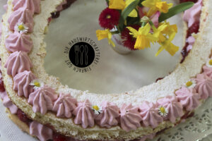 Torte Himbeersahne OStern